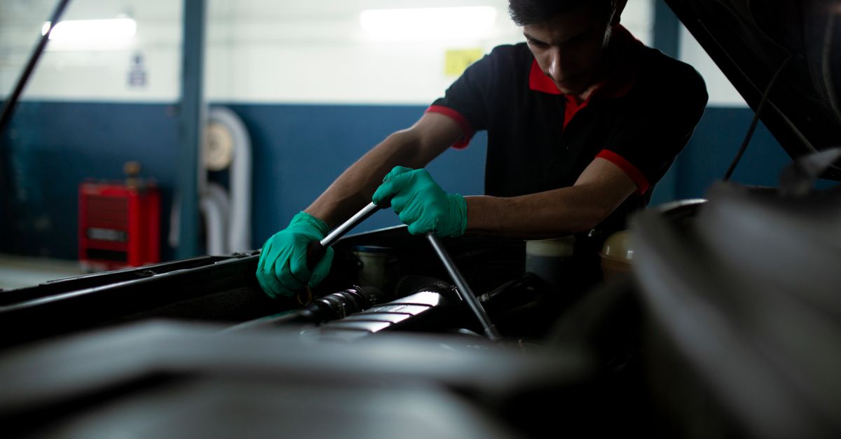 locksmith service technician — Maple Guard Security Mississauga